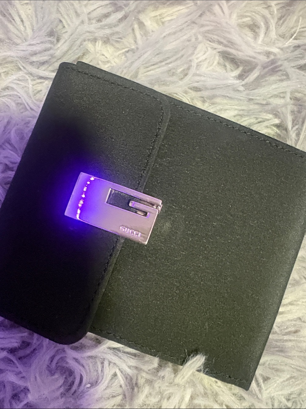 Gucci Black Leather Bi-Fold Wallet with Silver Tone Buckle